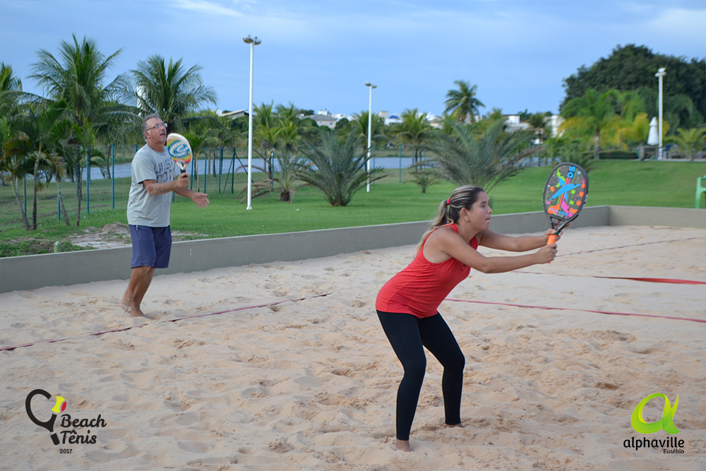 Beach tennis é a bola da vez - Folha de Alphaville